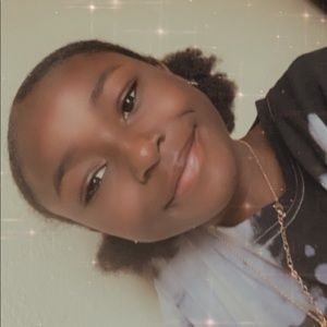 Meet your Posher, Jasmine